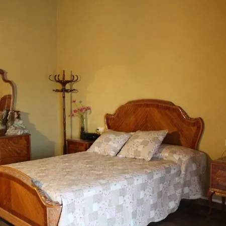 Simon Country house *